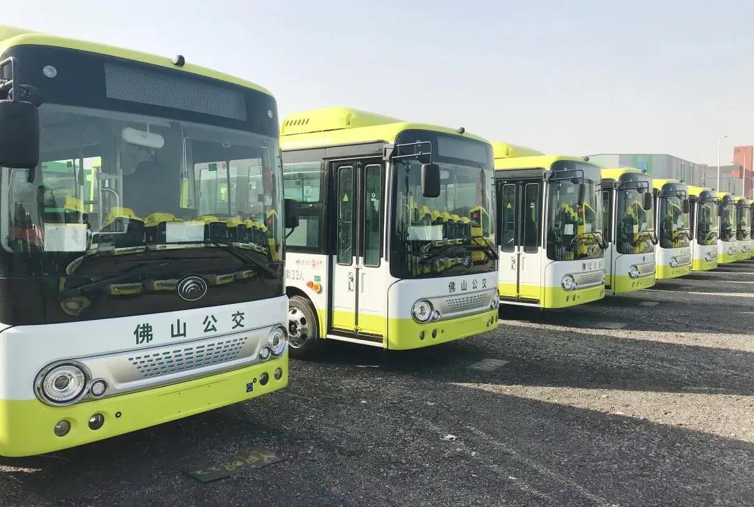 100輛宇通純電動(dòng)公交車(chē)交付佛山(圖1)