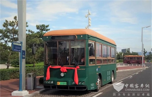 美車(chē)襯美景 銀隆新能源仿古鐺鐺車(chē)入駐煙臺(圖5)